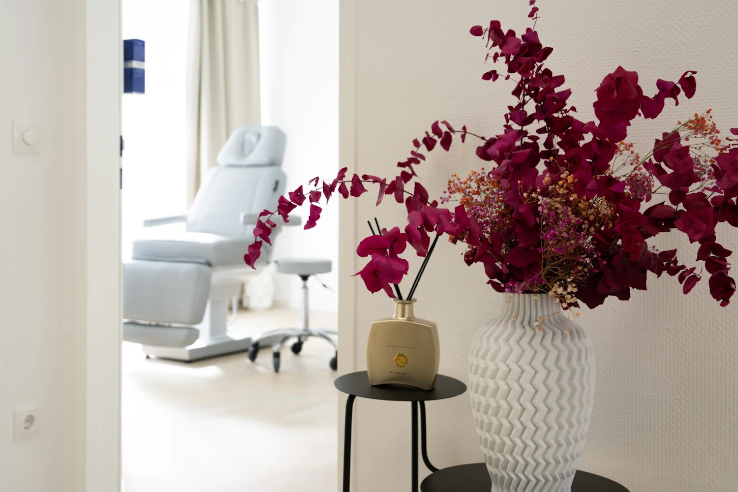 Behandlungsraum bei MyLAZER Bonn